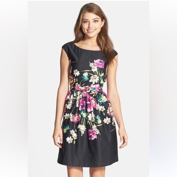 Eliza J Dresses & Skirts - Eliza J A Line Dress Womens 4 Black Purple Floral Belted Lined Sleeveless